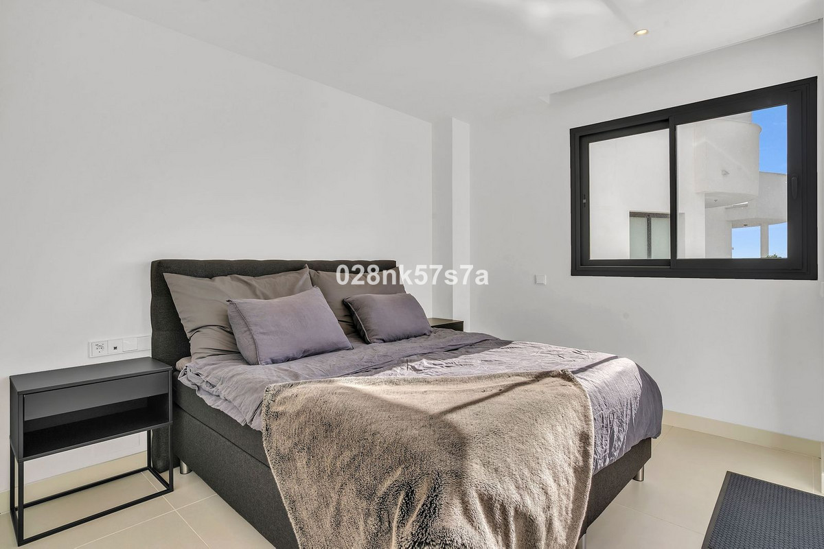 3 Bed Apartment for sale in Fuengirola Costa Del Sol, Málaga, Spain