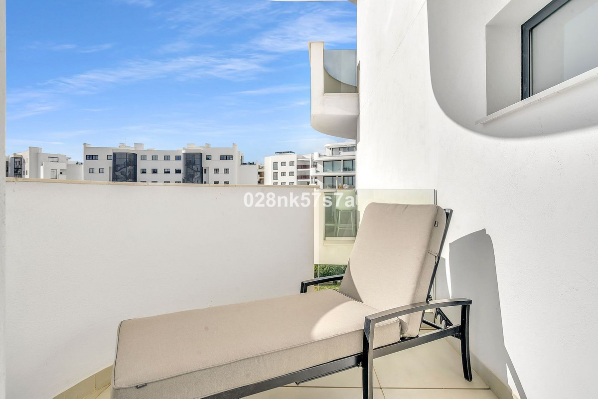 3 Bed Apartment for sale in Fuengirola Costa Del Sol, Málaga, Spain