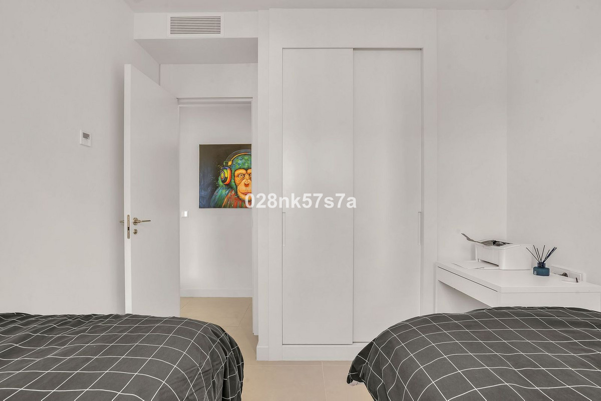 3 Bed Apartment for sale in Fuengirola Costa Del Sol, Málaga, Spain