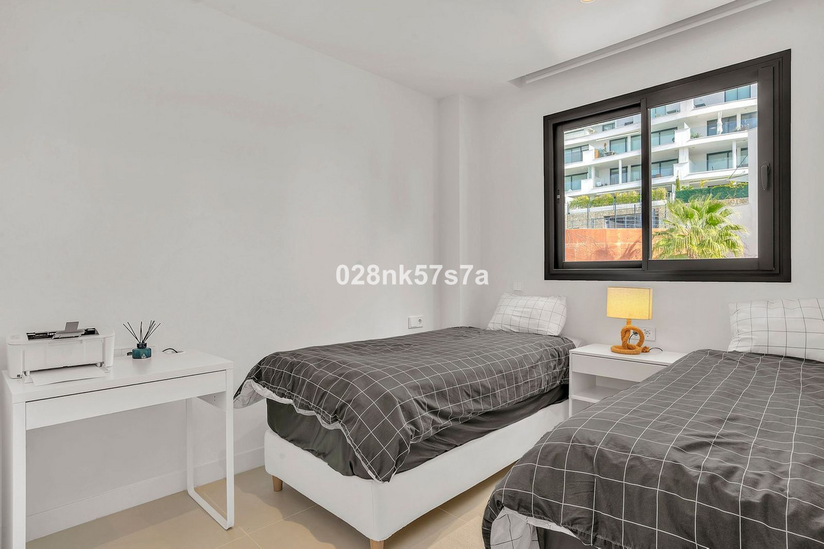 3 Bed Apartment for sale in Fuengirola Costa Del Sol, Málaga, Spain