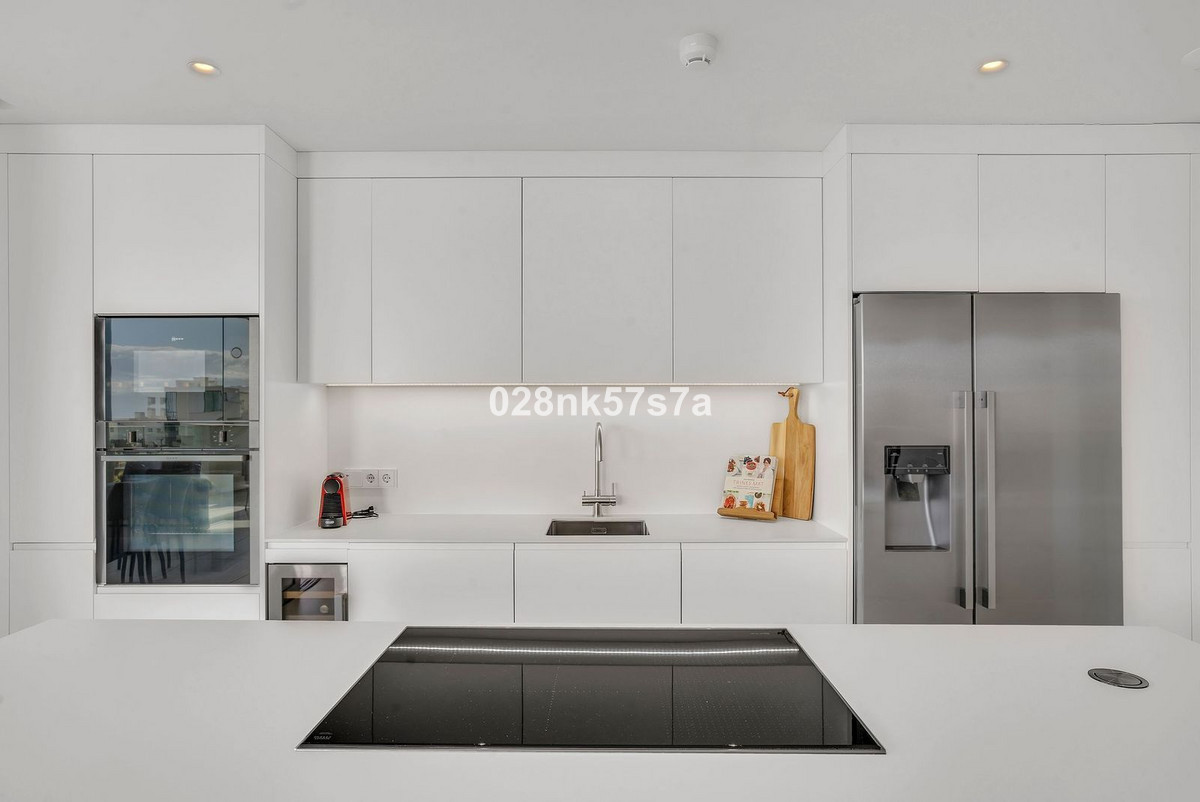 3 Bed Apartment for sale in Fuengirola Costa Del Sol, Málaga, Spain
