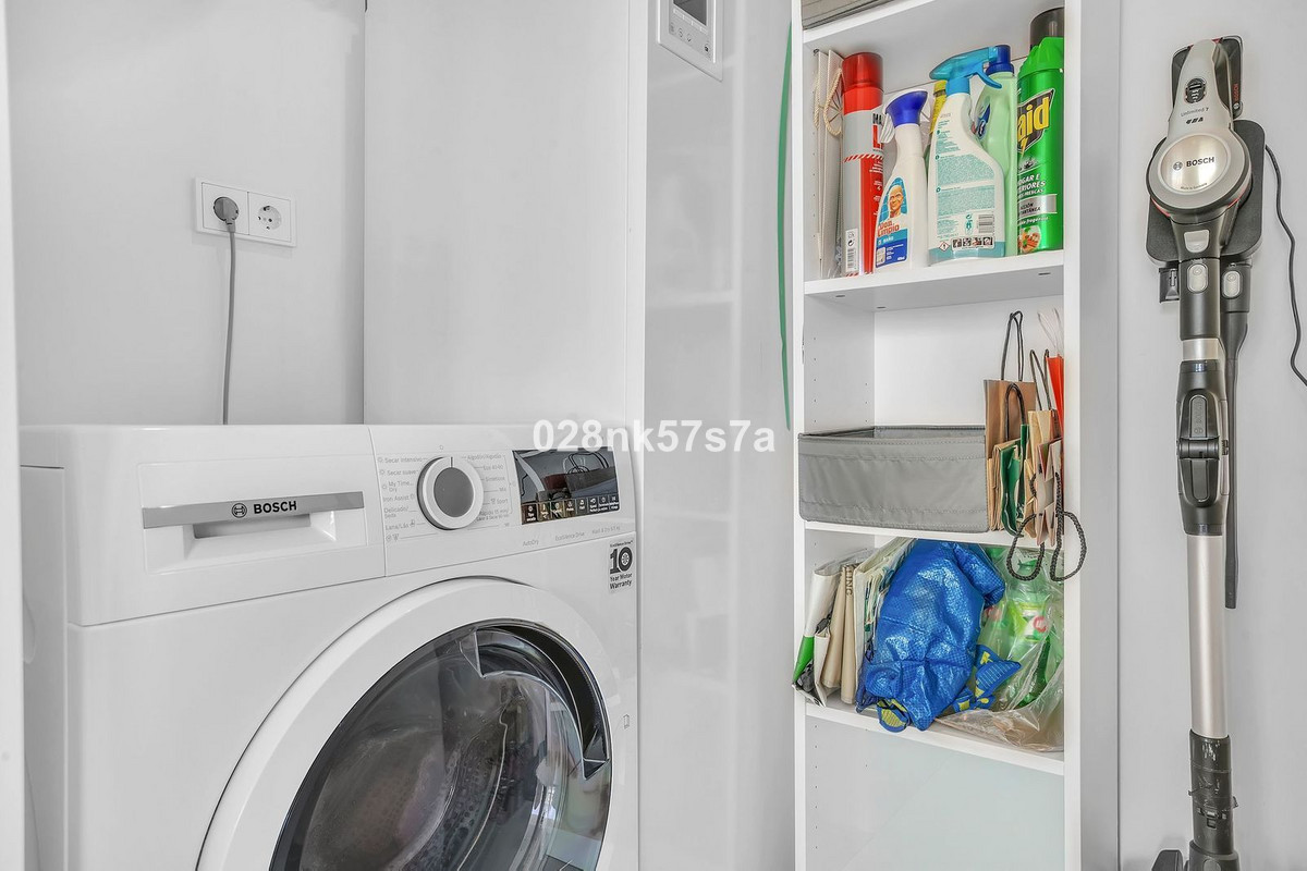 3 Bed Apartment for sale in Fuengirola Costa Del Sol, Málaga, Spain