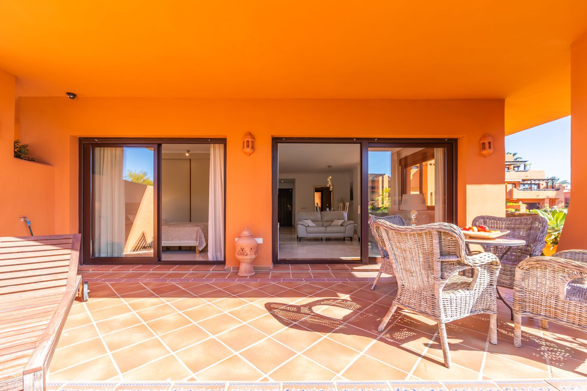 Se vende Apartamento Planta Baja de 2 dormitorios en Costa Del Sol, Málaga, España