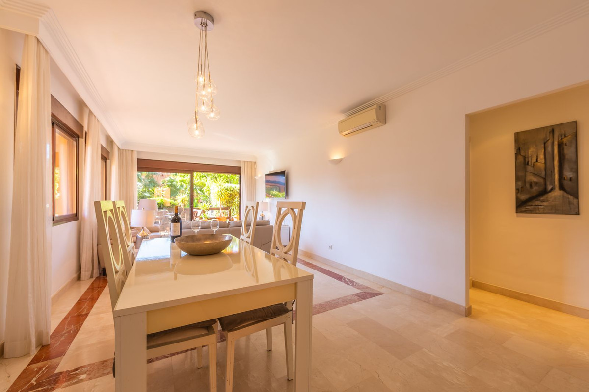 Se vende Apartamento Planta Baja de 2 dormitorios en Costa Del Sol, Málaga, España