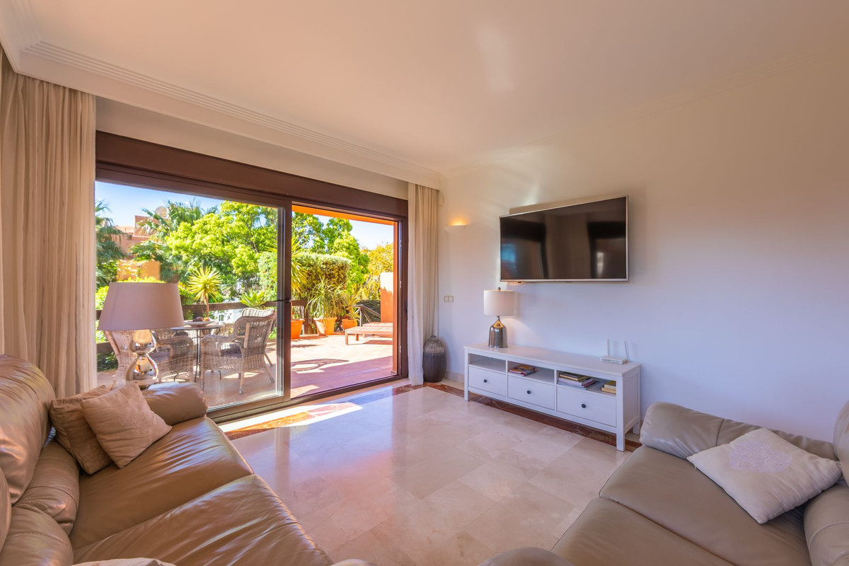 Se vende Apartamento Planta Baja de 2 dormitorios en Costa Del Sol, Málaga, España