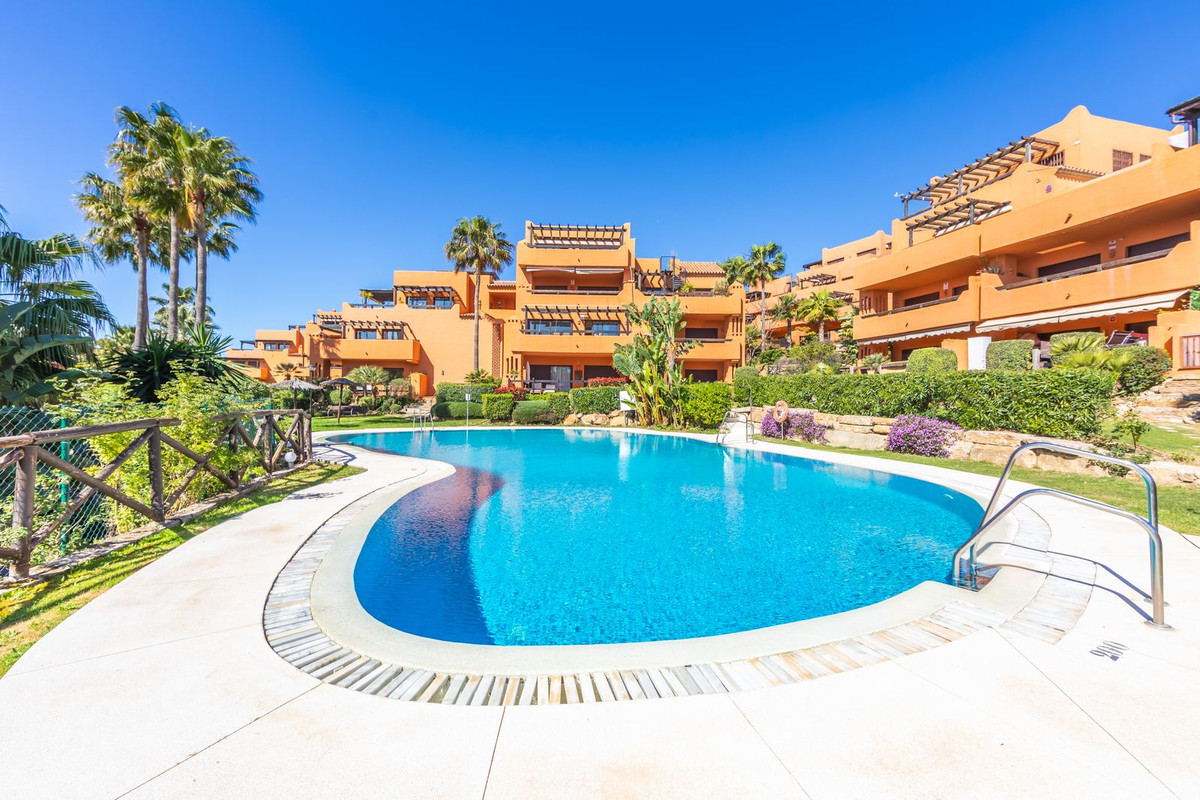 Se vende Apartamento Planta Baja de 2 dormitorios en Costa Del Sol, Málaga, España