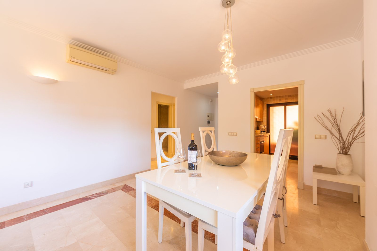 Se vende Apartamento Planta Baja de 2 dormitorios en Costa Del Sol, Málaga, España