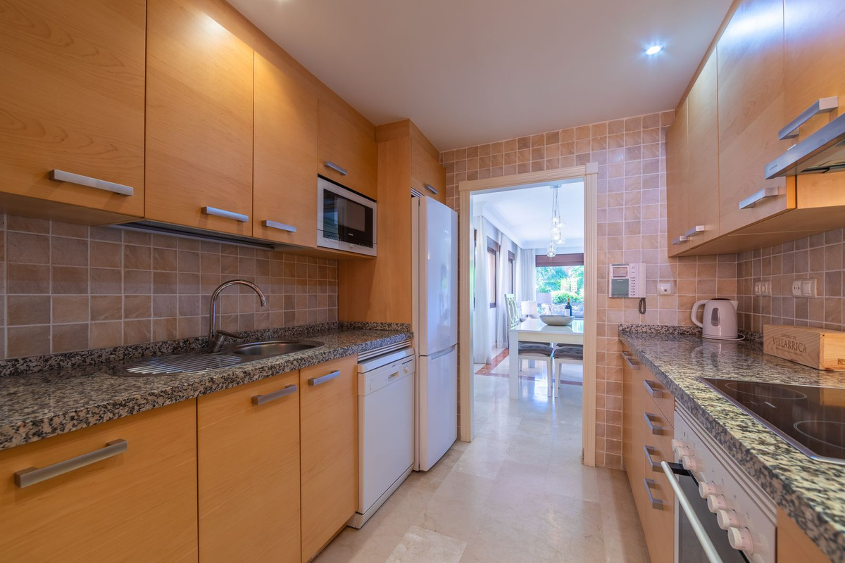 Se vende Apartamento Planta Baja de 2 dormitorios en Costa Del Sol, Málaga, España