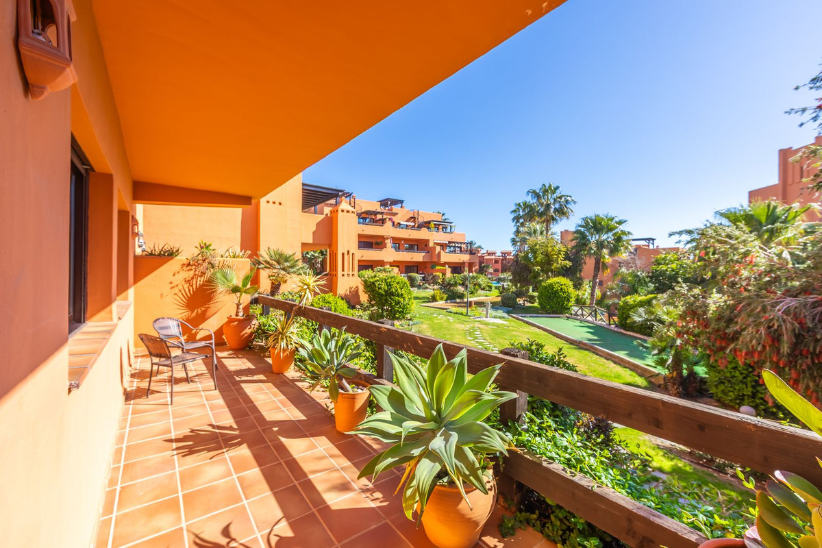 Se vende Apartamento Planta Baja de 2 dormitorios en Costa Del Sol, Málaga, España