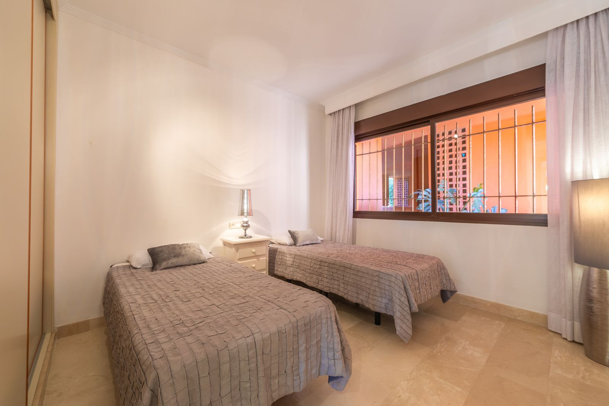 Se vende Apartamento Planta Baja de 2 dormitorios en Costa Del Sol, Málaga, España