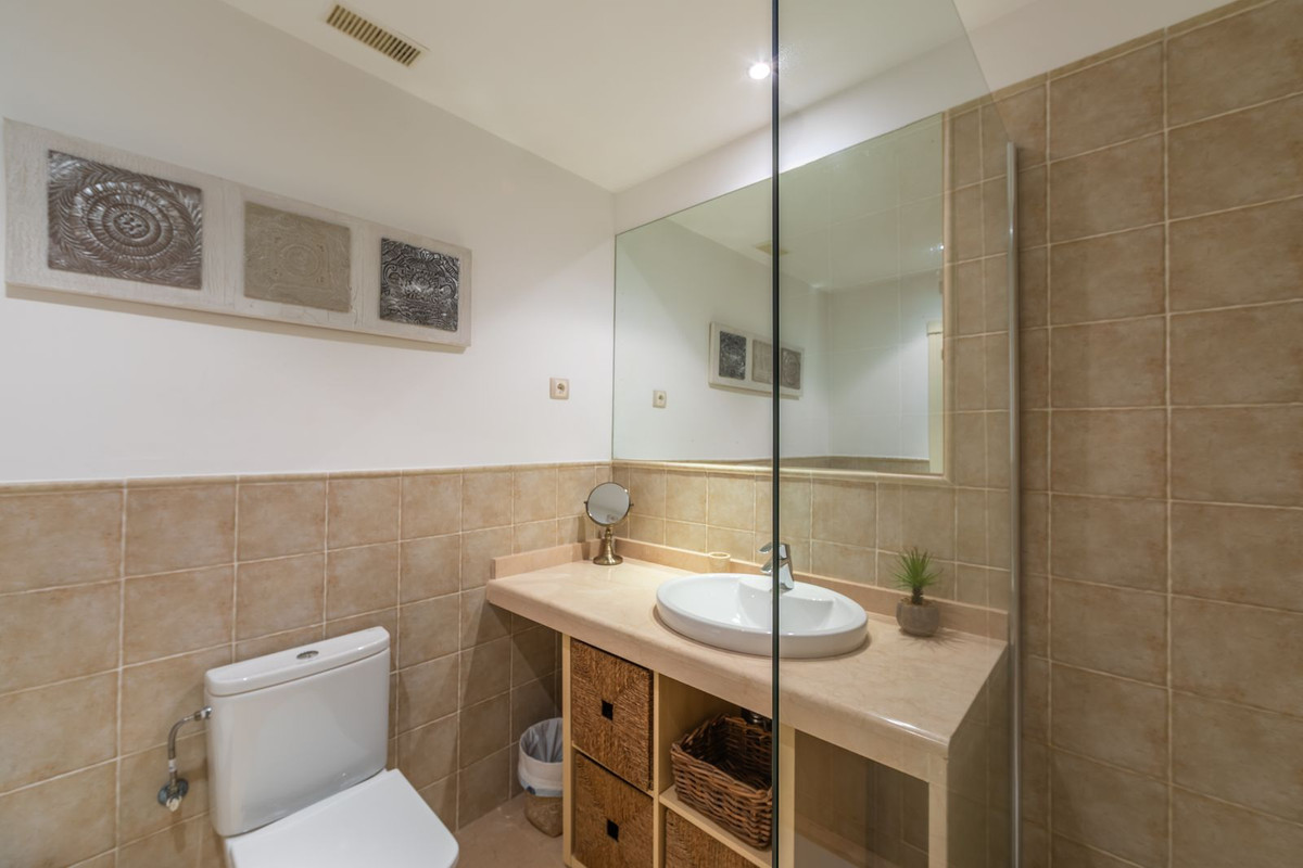 Se vende Apartamento Planta Baja de 2 dormitorios en Costa Del Sol, Málaga, España