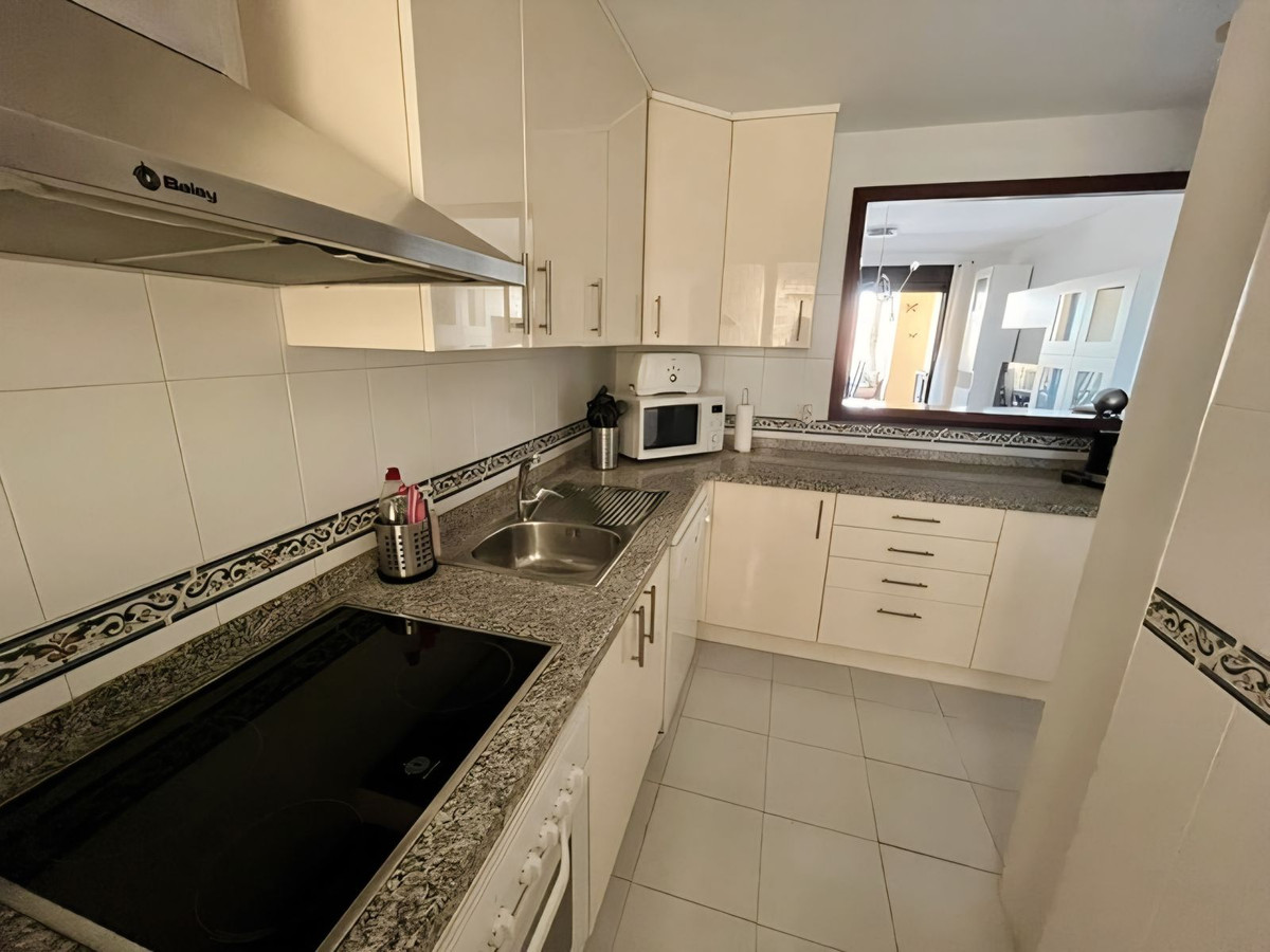 Se vende Apartamento Planta Baja de 2 dormitorios en Costa Del Sol, Málaga, España