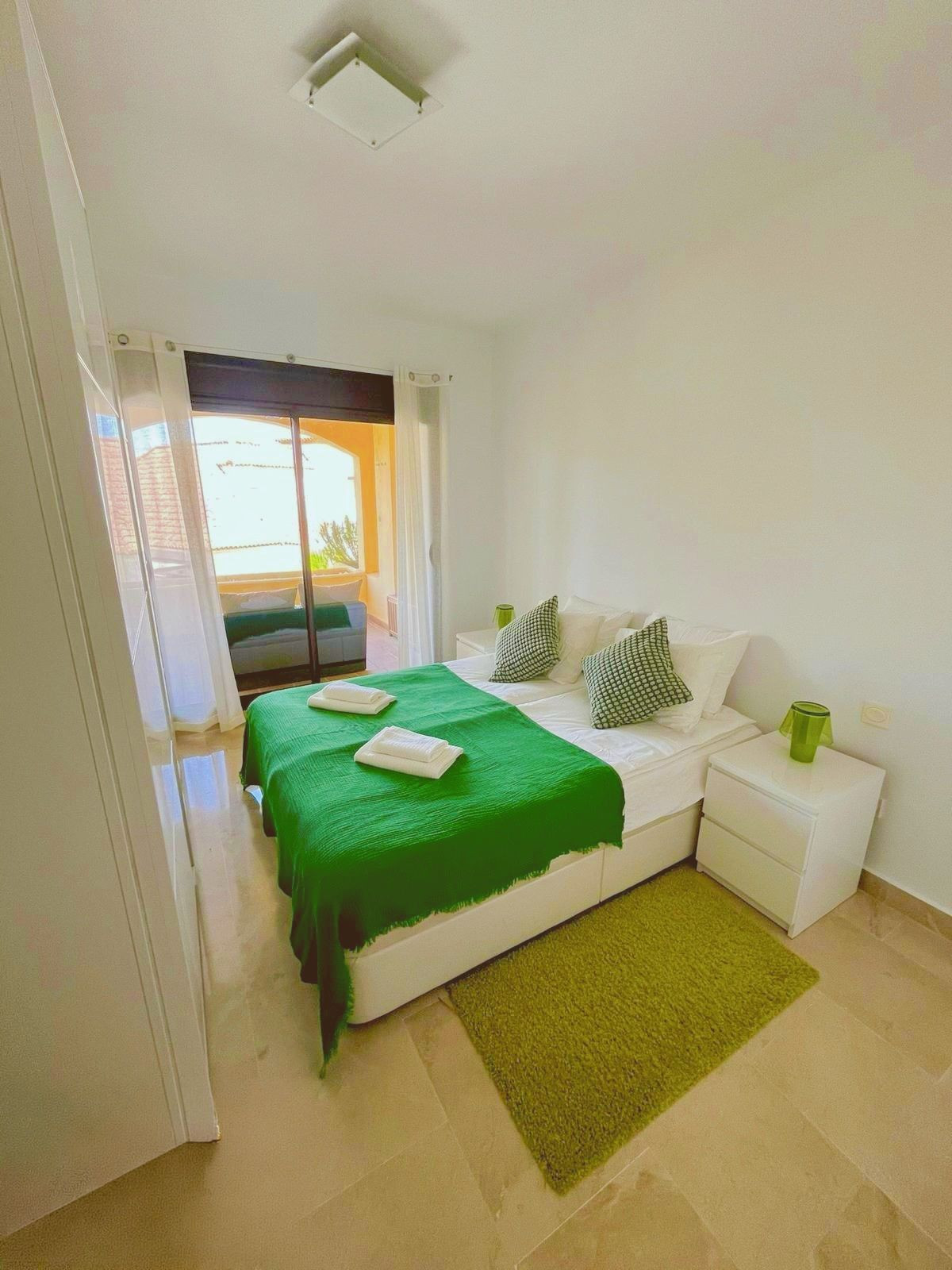 Se vende Apartamento Planta Baja de 2 dormitorios en Costa Del Sol, Málaga, España