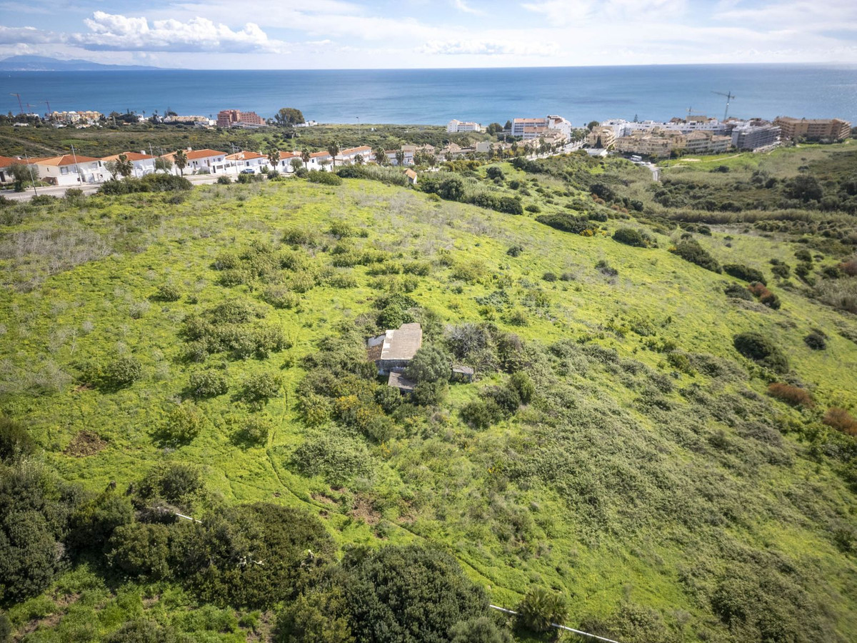 Plots for sale in La Duquesa Costa Del Sol, Málaga, Spain