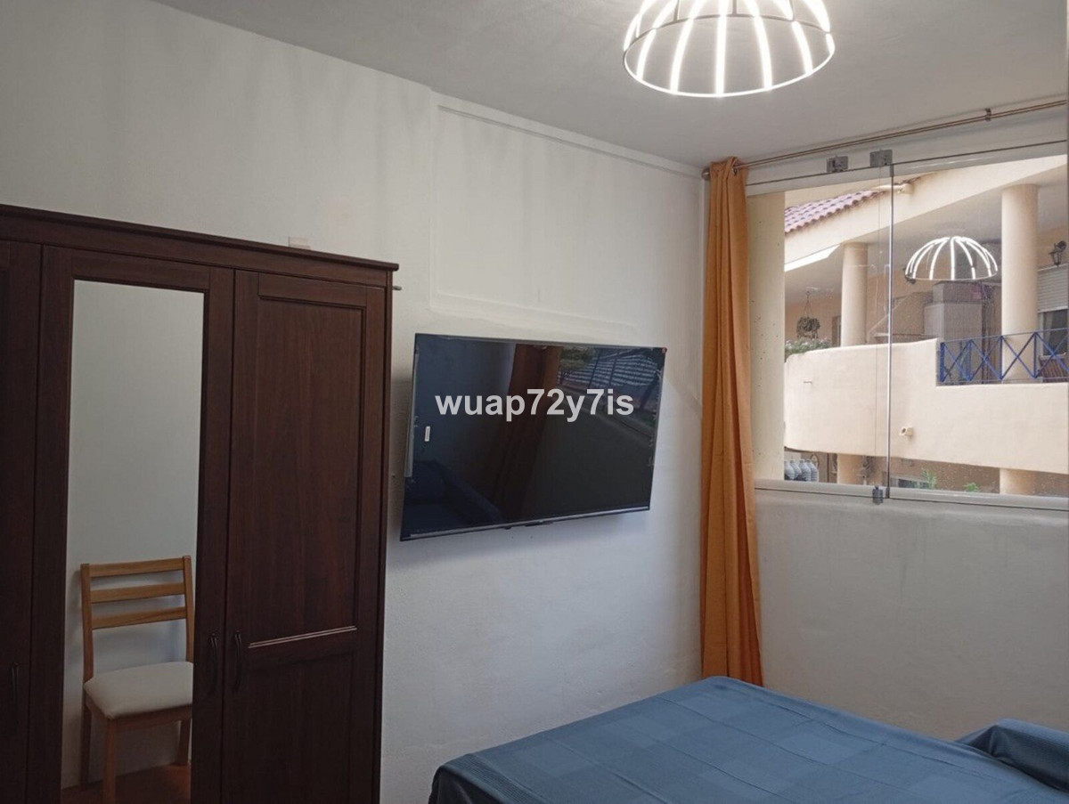 3 Bed Apartment for sale in Fuengirola Costa Del Sol, Málaga, Spain