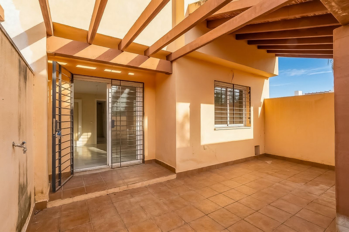 4 Bed Townhouse for sale in Calahonda Costa Del Sol, Málaga, Spain