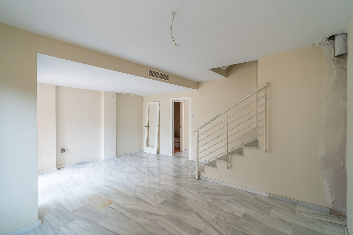 4 Bed Townhouse for sale in Calahonda Costa Del Sol, Málaga, Spain