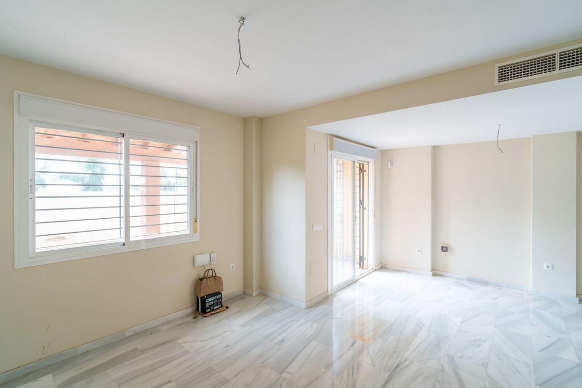4 Bed Townhouse for sale in Calahonda Costa Del Sol, Málaga, Spain