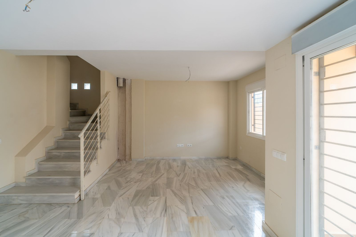 4 Bed Townhouse for sale in Calahonda Costa Del Sol, Málaga, Spain
