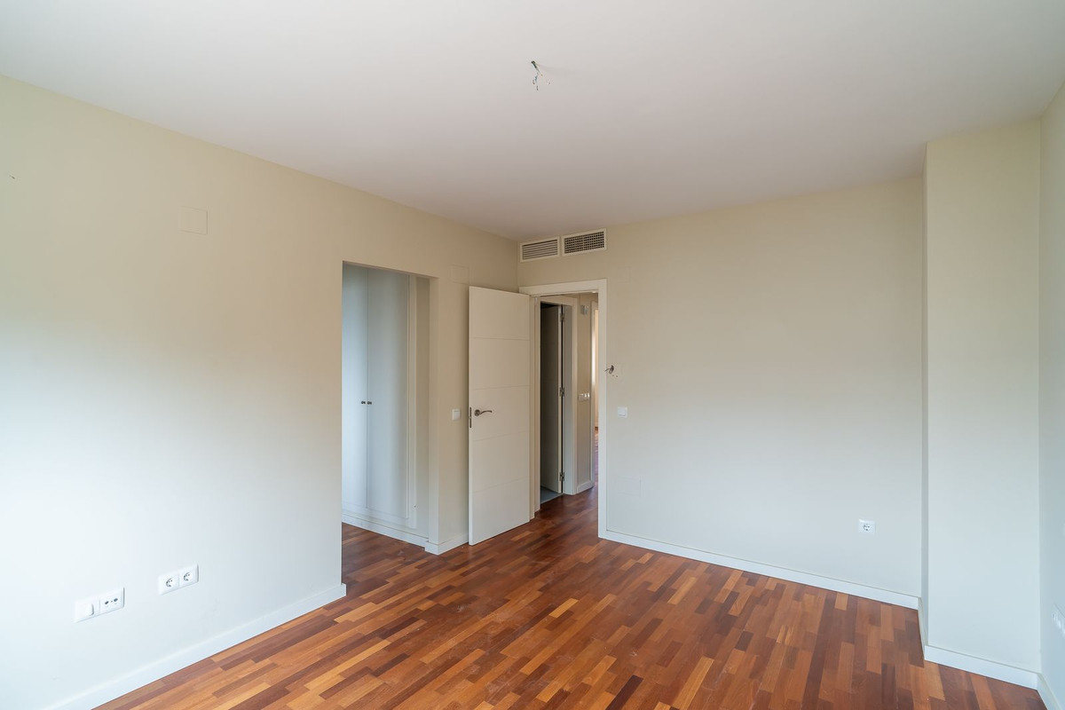 4 Bed Townhouse for sale in Calahonda Costa Del Sol, Málaga, Spain