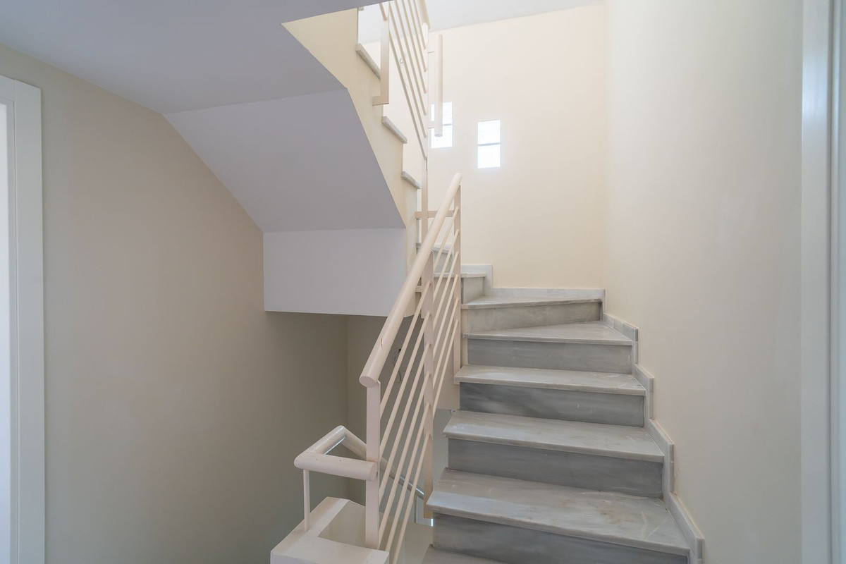 4 Bed Townhouse for sale in Calahonda Costa Del Sol, Málaga, Spain