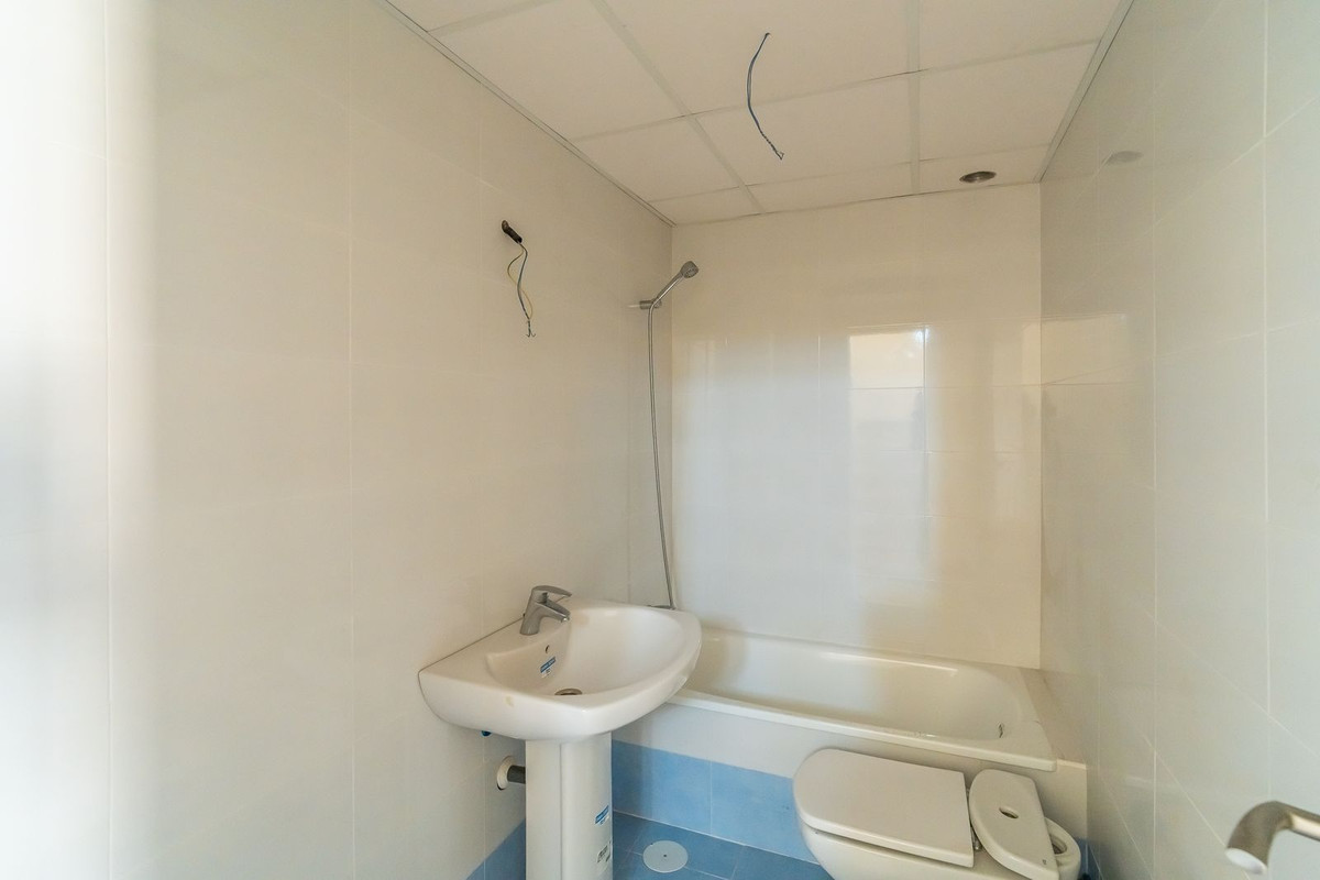 4 Bed Townhouse for sale in Calahonda Costa Del Sol, Málaga, Spain