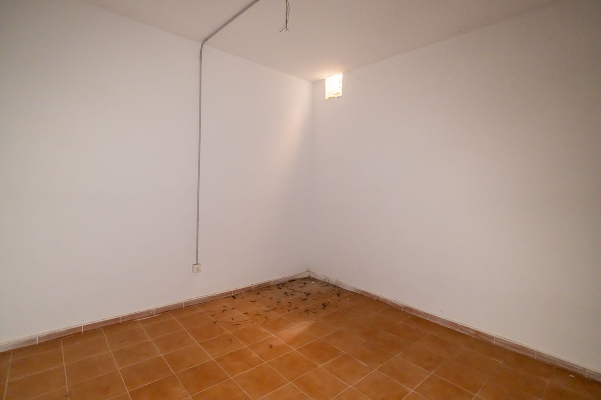 4 Bed Townhouse for sale in Calahonda Costa Del Sol, Málaga, Spain