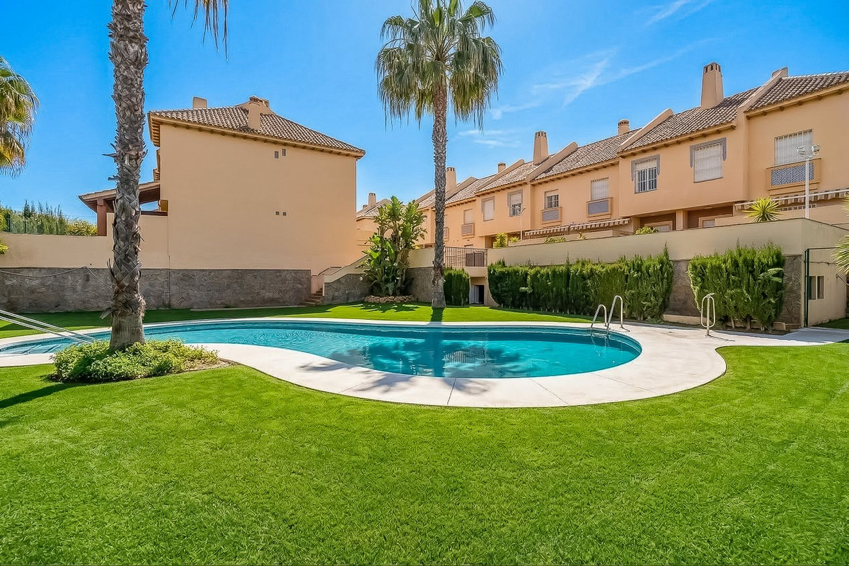 4 Bed Townhouse for sale in Calahonda Costa Del Sol, Málaga, Spain