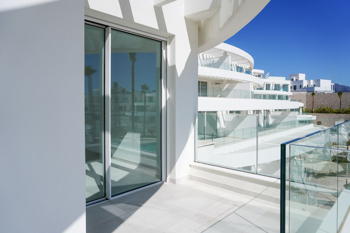 Se vende Apartamento Planta Media de 3 dormitorios en Costa Del Sol, Málaga, España