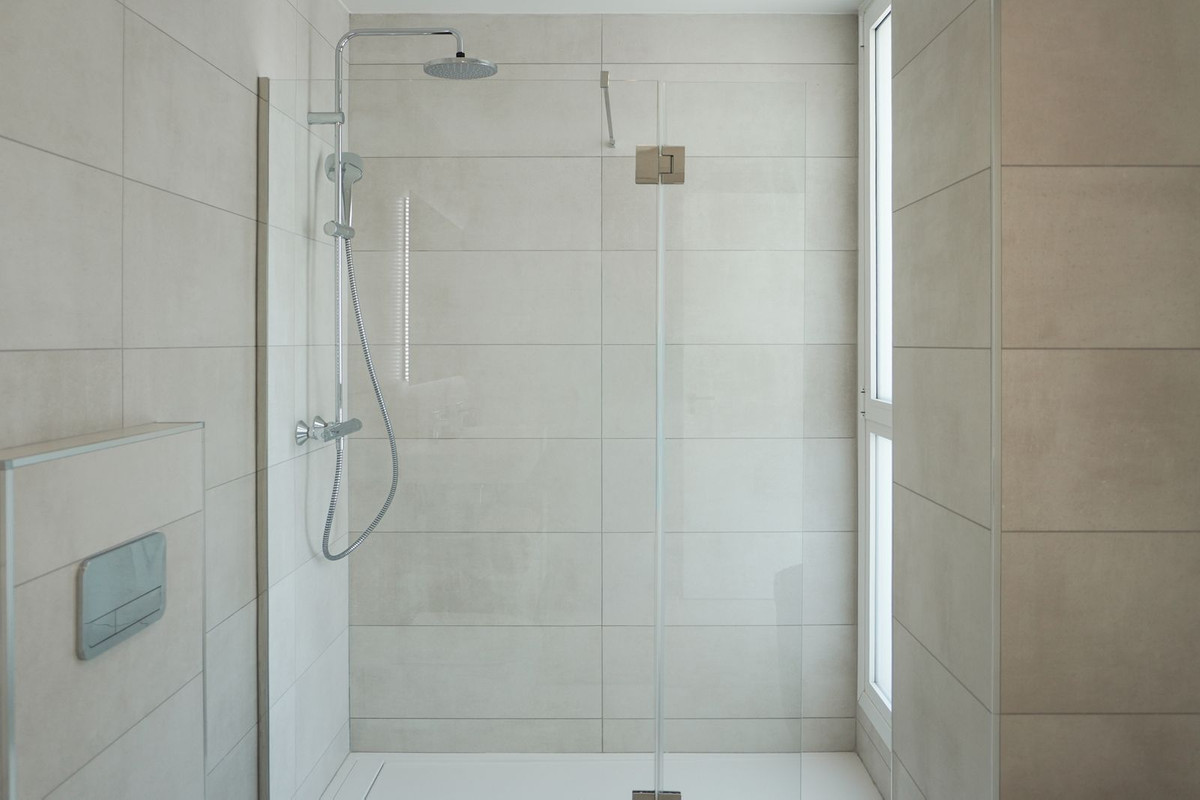 Se vende Apartamento Planta Media de 3 dormitorios en Costa Del Sol, Málaga, España