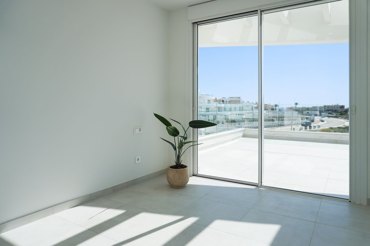 Se vende Apartamento Planta Media de 3 dormitorios en Costa Del Sol, Málaga, España