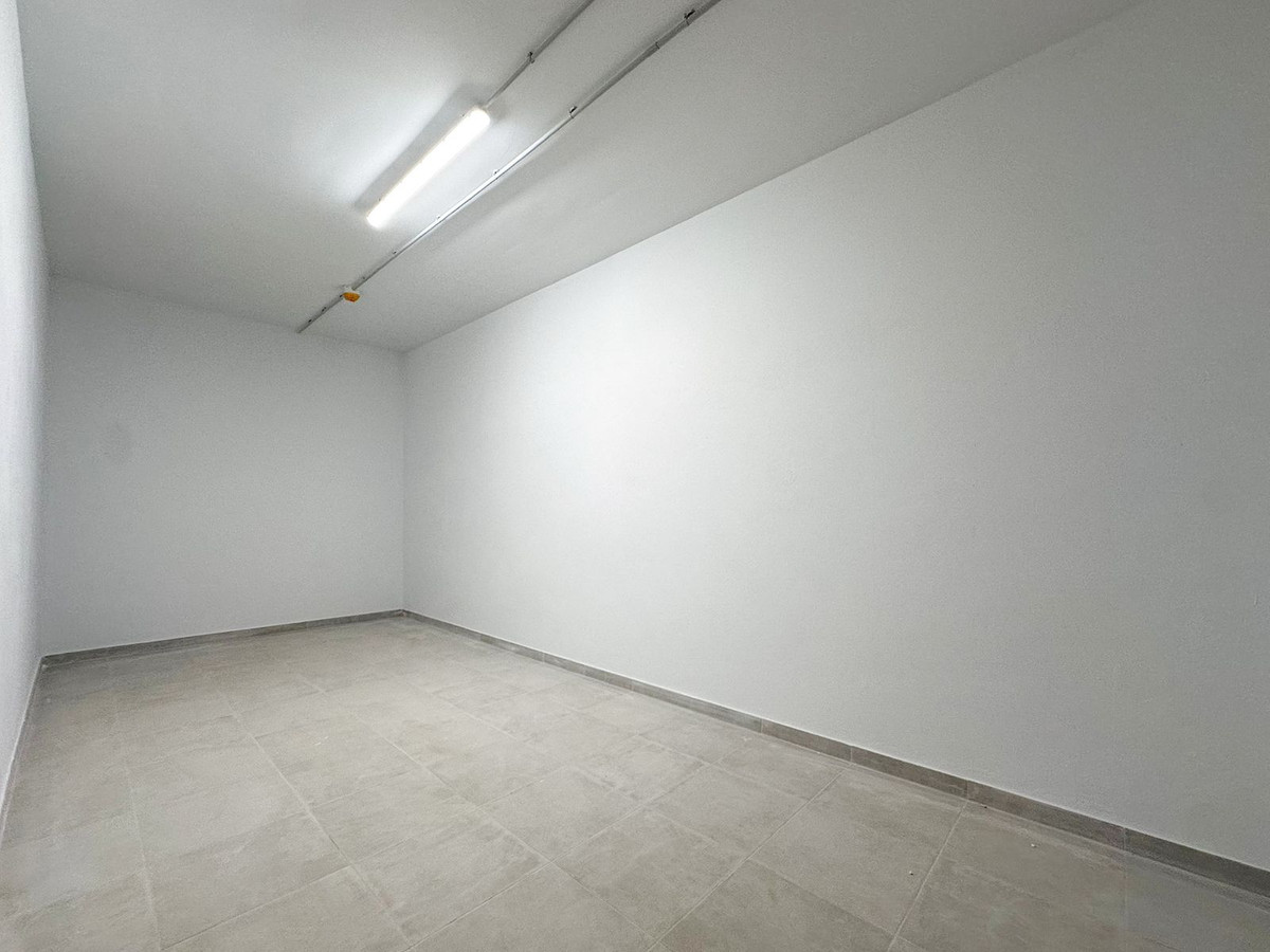 Se vende Apartamento Planta Media de 3 dormitorios en Costa Del Sol, Málaga, España