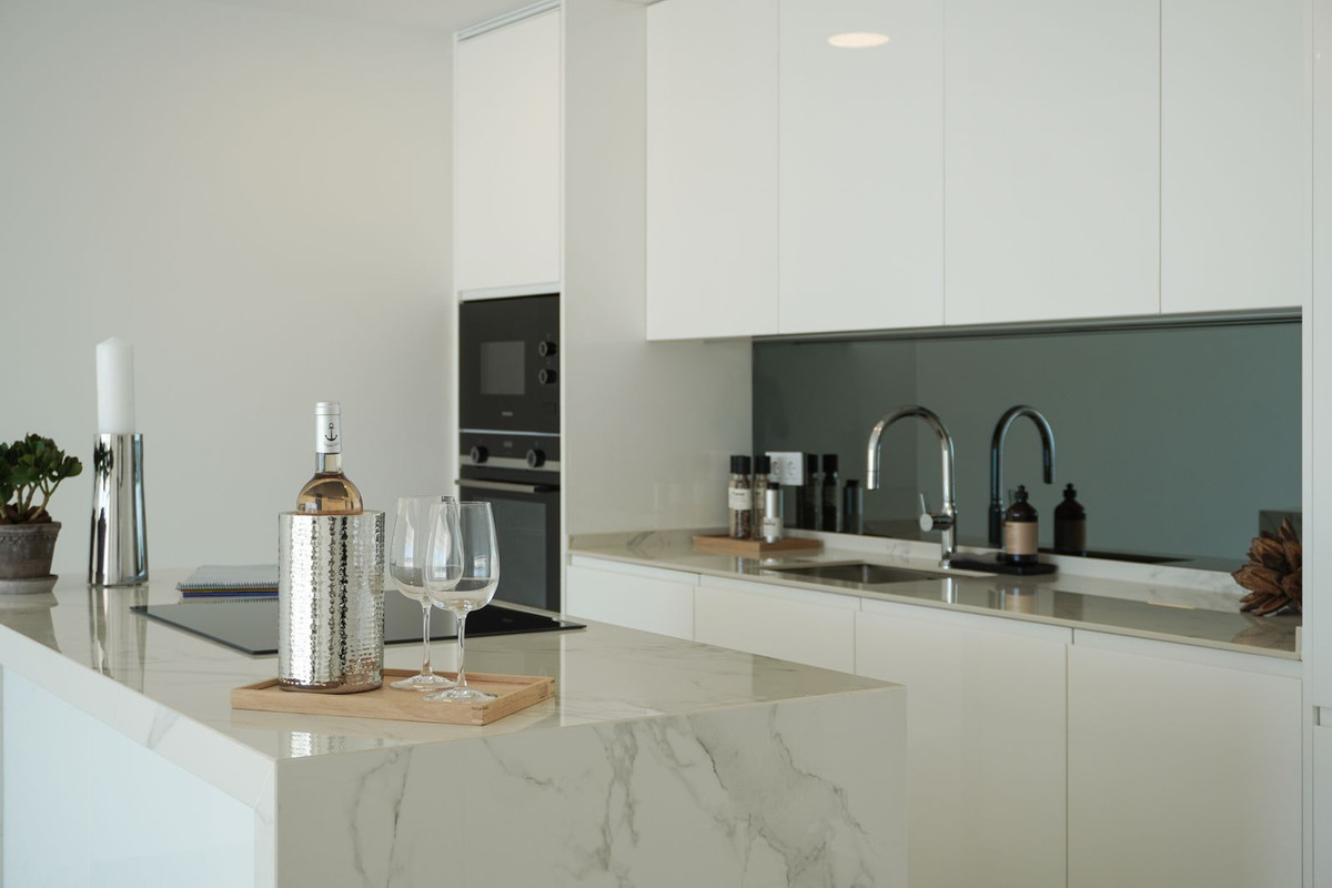 Se vende Apartamento Planta Media de 3 dormitorios en Costa Del Sol, Málaga, España