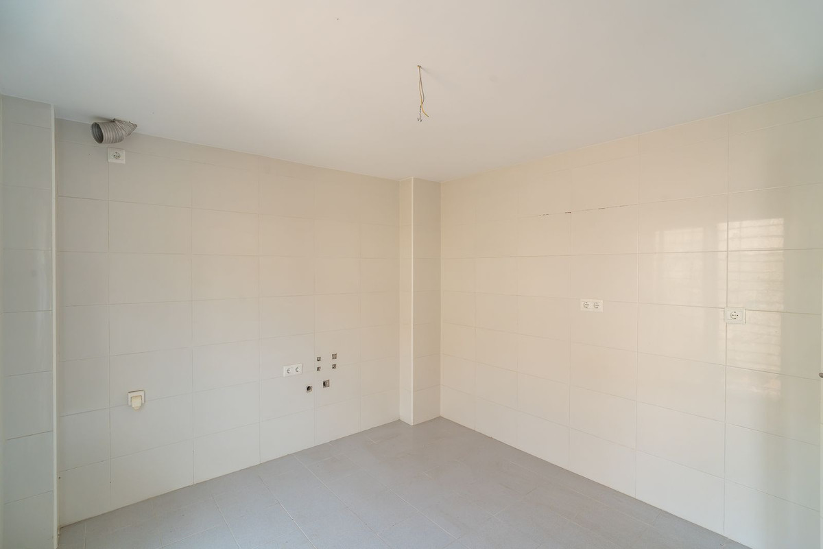 4 Bed Townhouse for sale in Calahonda Costa Del Sol, Málaga, Spain