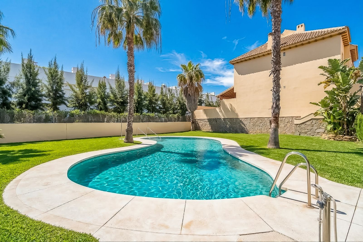 4 Bed Townhouse for sale in Calahonda Costa Del Sol, Málaga, Spain