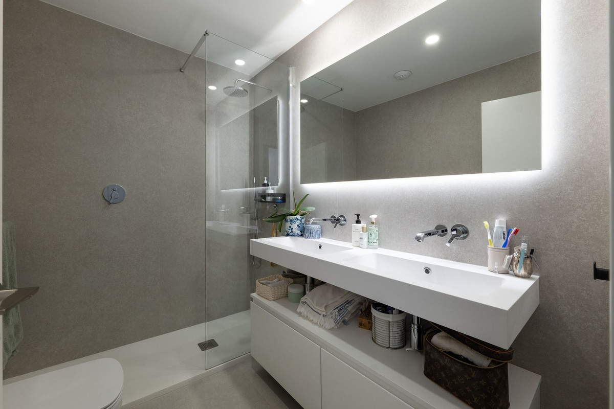 2 Bed Apartment for sale in Altos De Los Monteros Costa Del Sol, Málaga, Spain