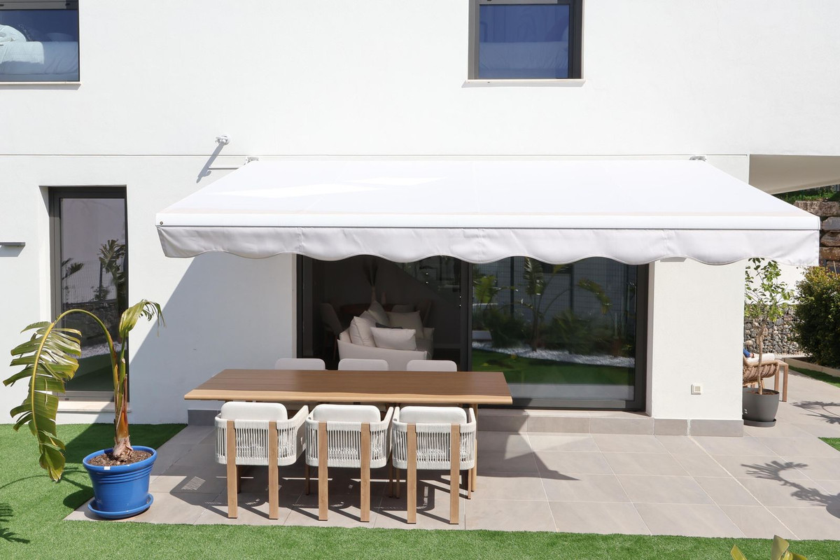 Se vende Pareada de 3 dormitorios en Costa Del Sol, Málaga, España