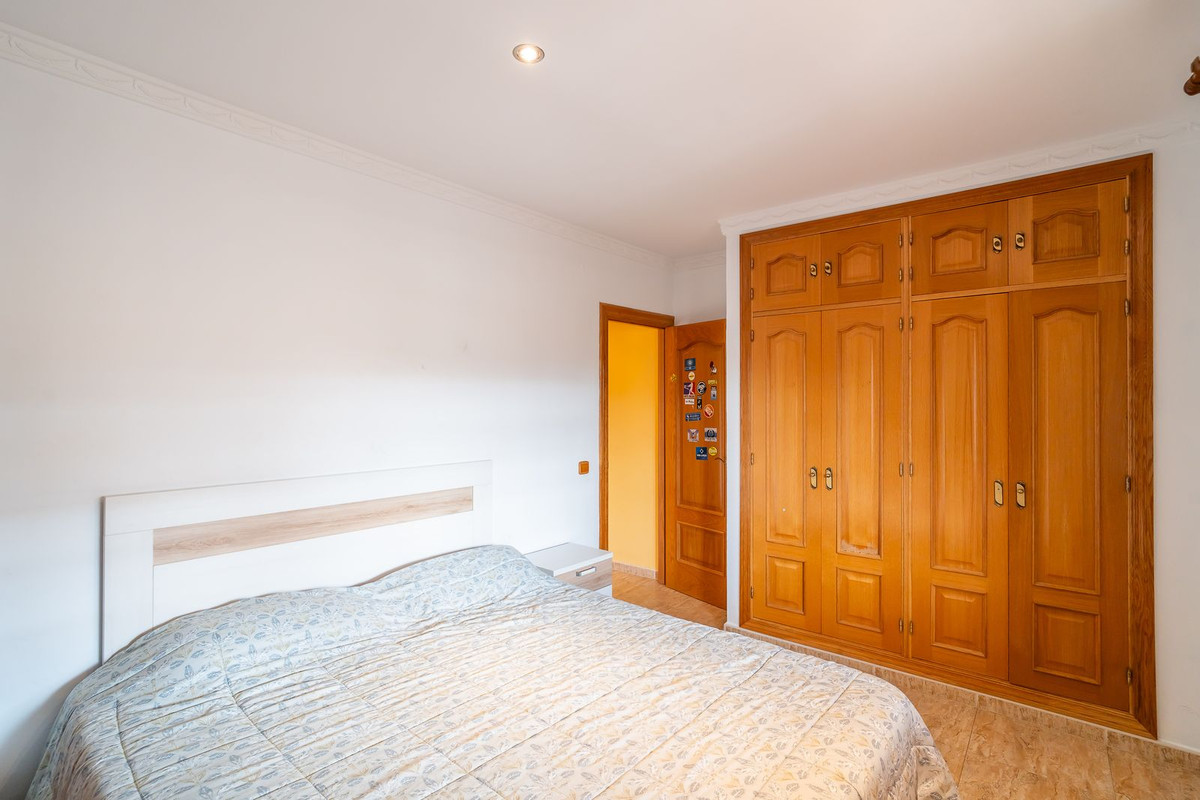 Se vende Villa - Chalet de 5 dormitorios en Costa Del Sol, Málaga, España