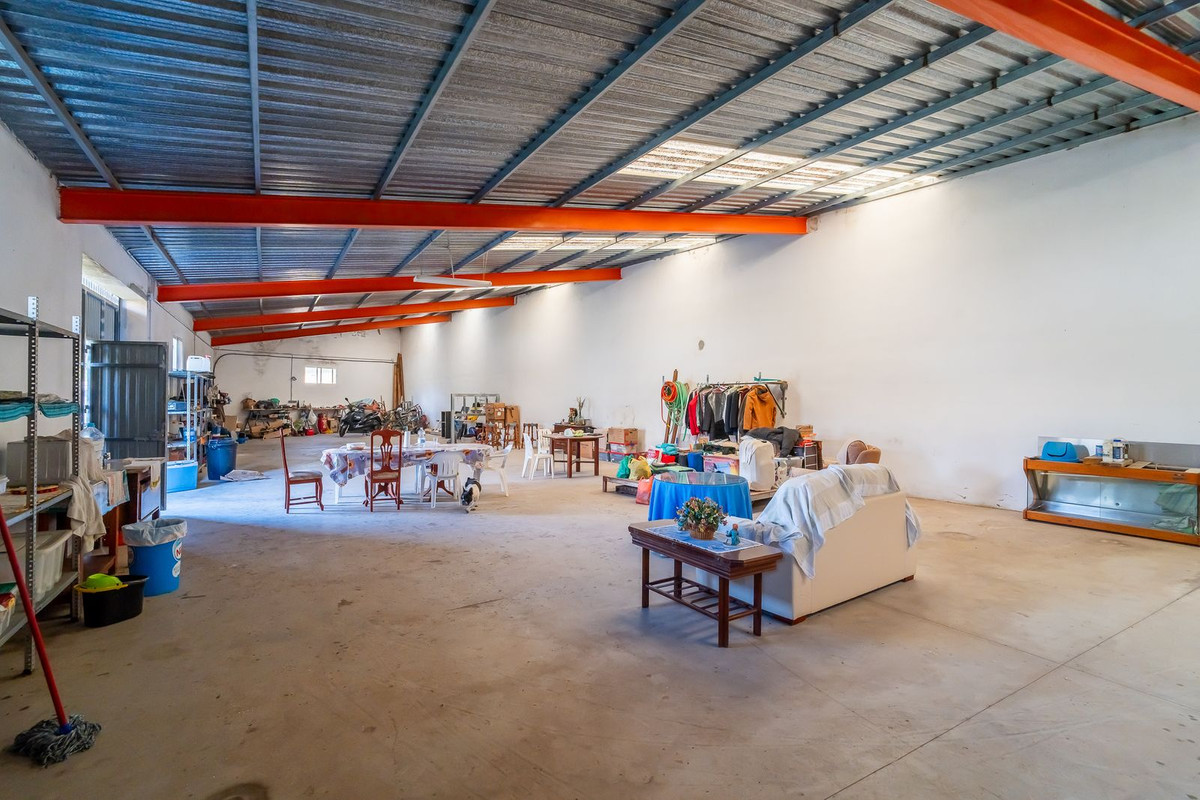 Se vende Villa - Chalet de 5 dormitorios en Costa Del Sol, Málaga, España