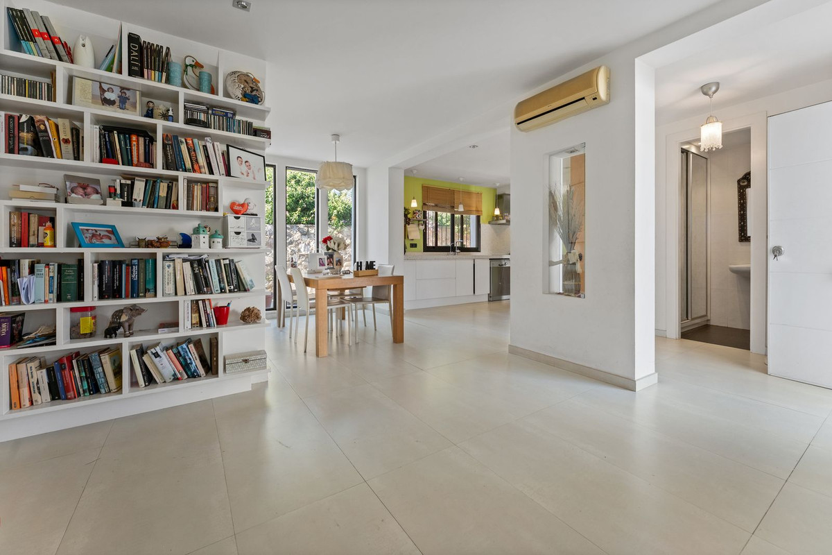 3 Bed Townhouse for sale in Mijas Costa Del Sol, Málaga, Spain