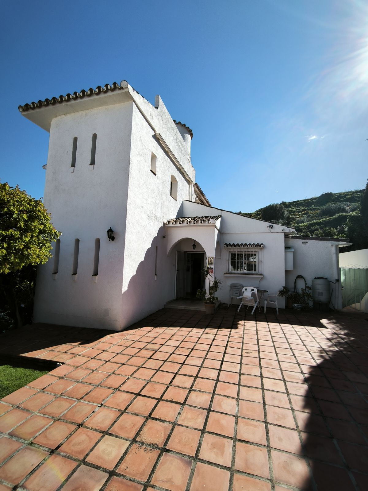 5 Bed Townhouse for sale in Cerros Del Aguila Costa Del Sol, Málaga, Spain