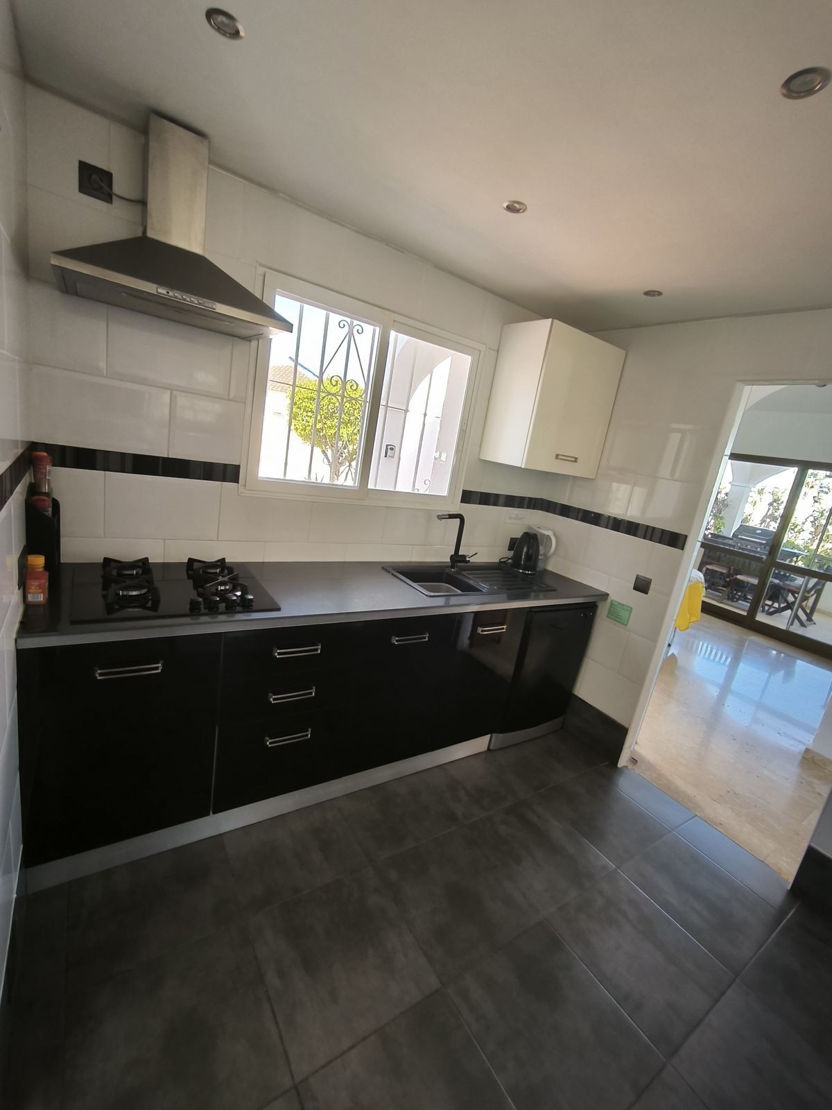 5 Bed Townhouse for sale in Cerros Del Aguila Costa Del Sol, Málaga, Spain