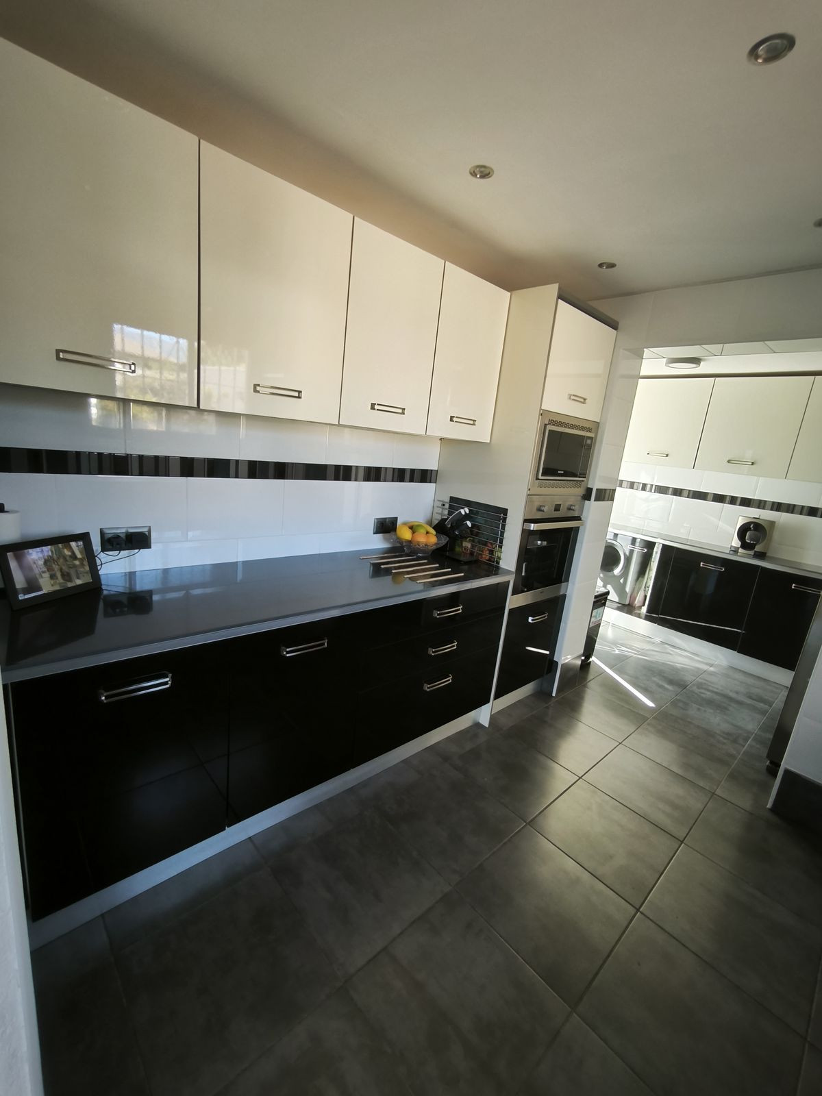 5 Bed Townhouse for sale in Cerros Del Aguila Costa Del Sol, Málaga, Spain
