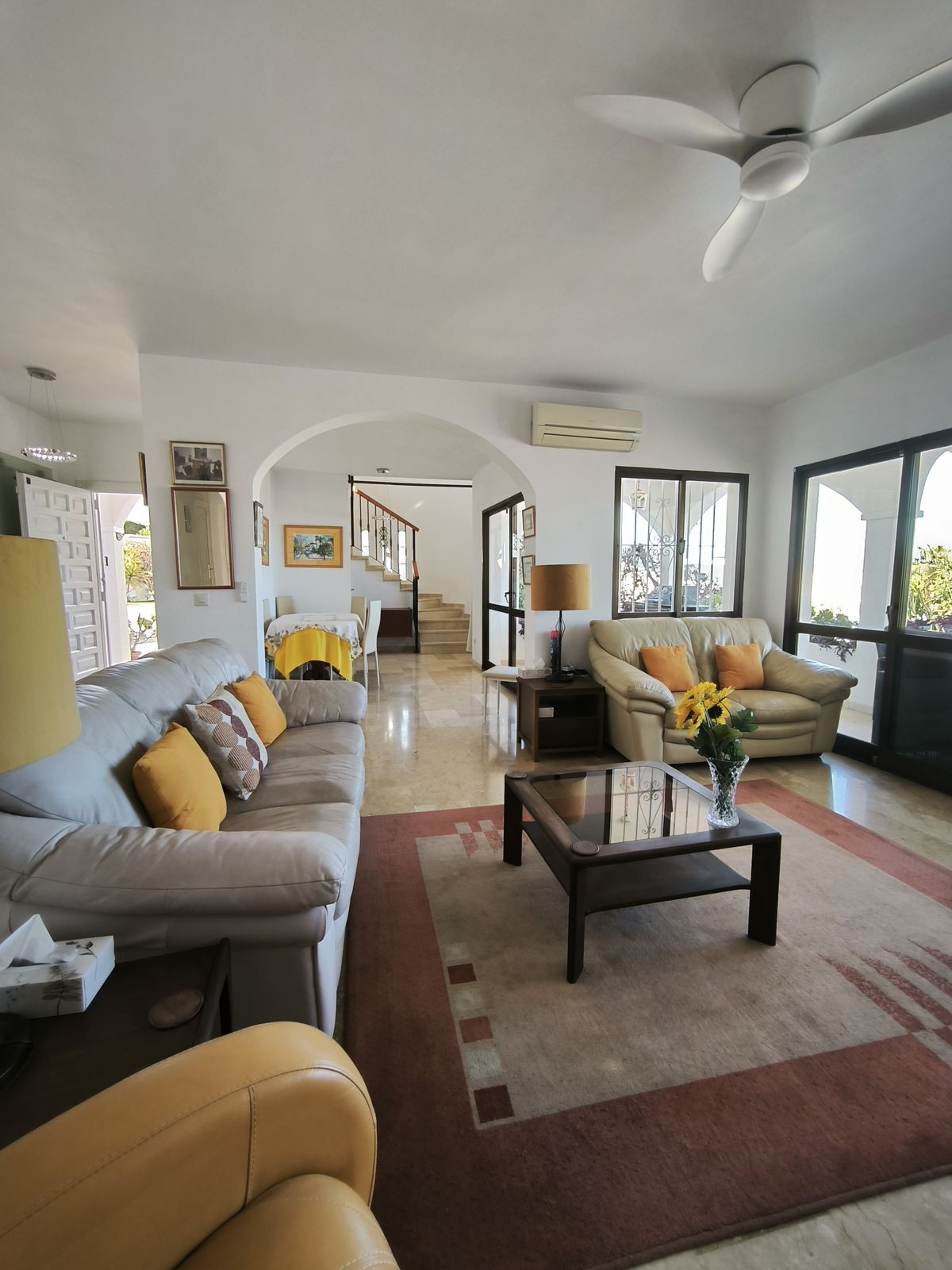 5 Bed Townhouse for sale in Cerros Del Aguila Costa Del Sol, Málaga, Spain