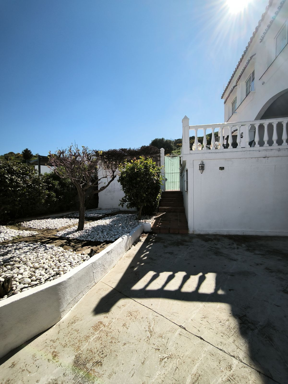 5 Bed Townhouse for sale in Cerros Del Aguila Costa Del Sol, Málaga, Spain