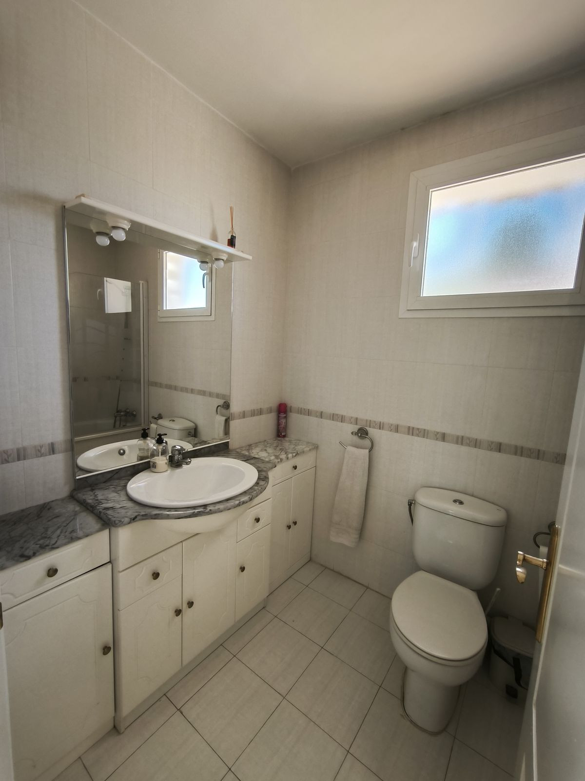 5 Bed Townhouse for sale in Cerros Del Aguila Costa Del Sol, Málaga, Spain