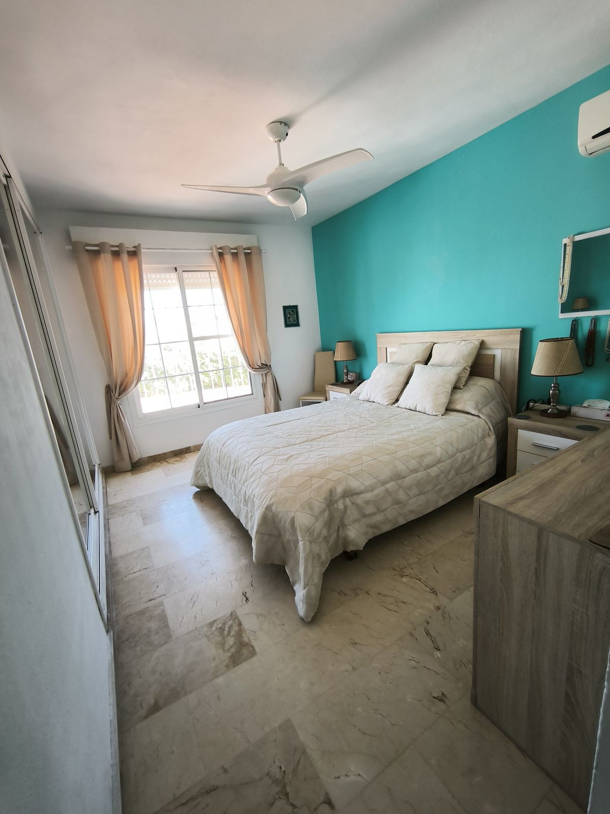 5 Bed Townhouse for sale in Cerros Del Aguila Costa Del Sol, Málaga, Spain