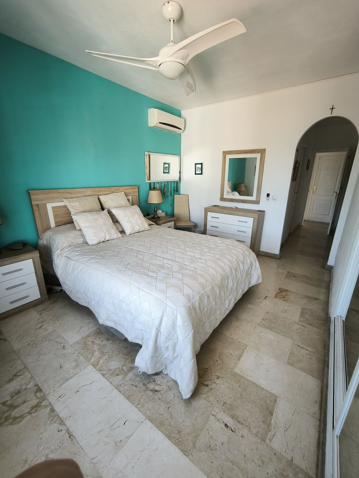 5 Bed Townhouse for sale in Cerros Del Aguila Costa Del Sol, Málaga, Spain