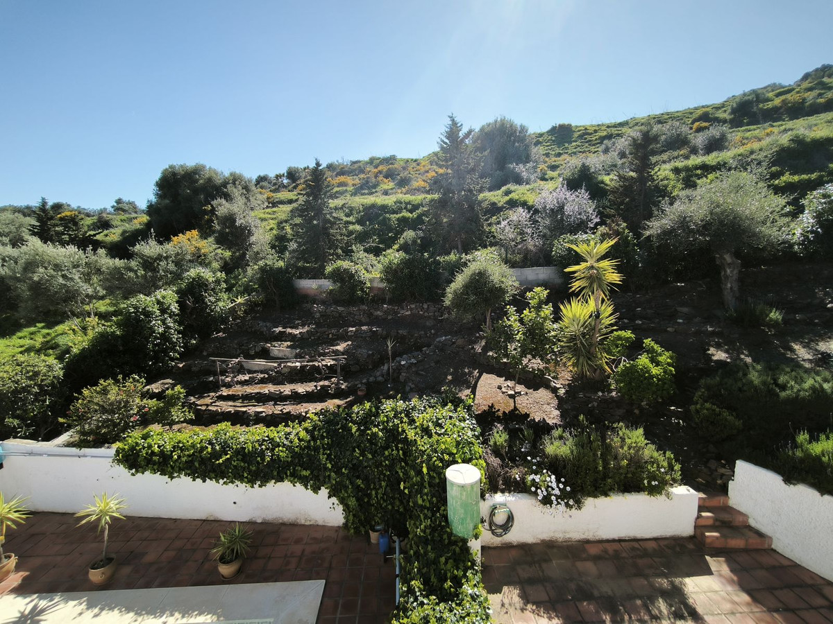 5 Bed Townhouse for sale in Cerros Del Aguila Costa Del Sol, Málaga, Spain