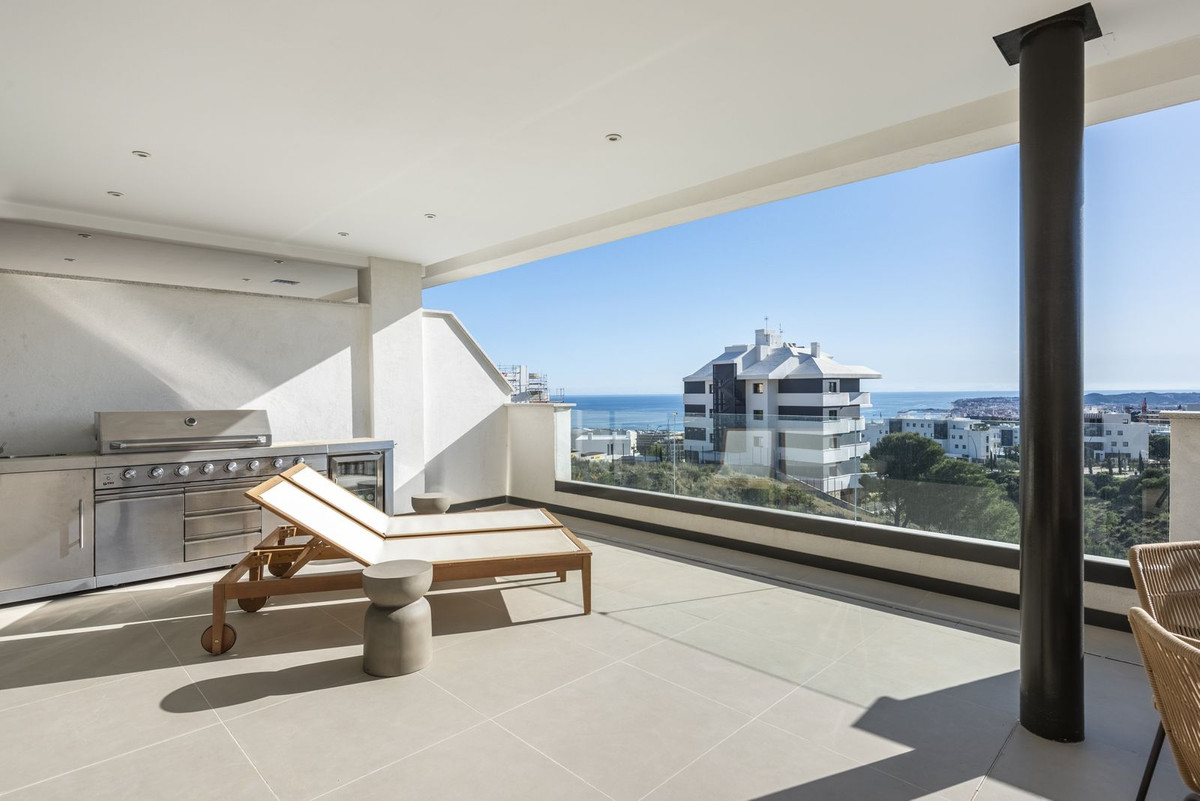 3 Bed Apartment for sale in Higueron Costa Del Sol, Málaga, Spain